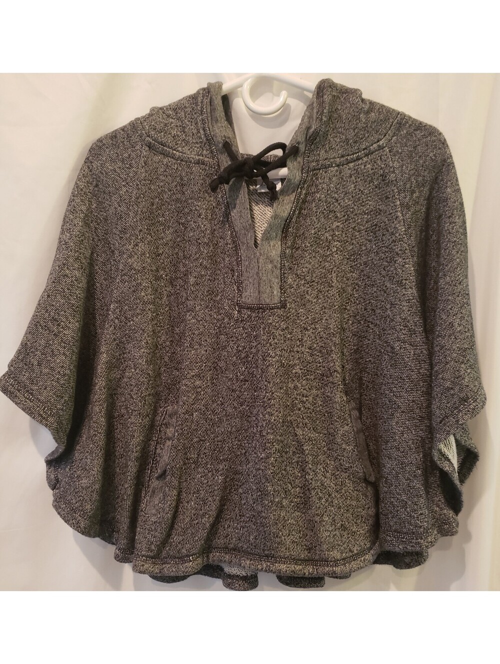 Kira Womens L Hooded Cropped Poncho Sweatshirt Cape Gray Cotton Blend